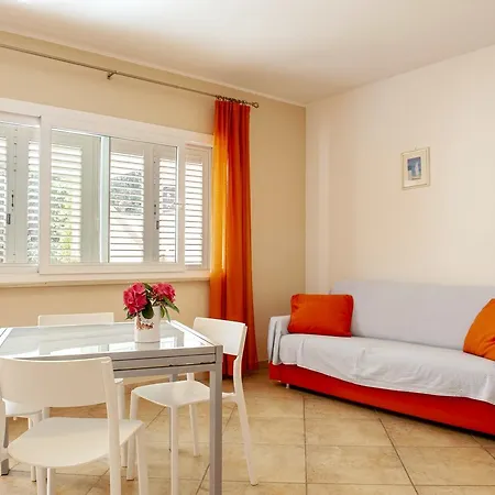 Apartahotel Lo Scoglietto 4*
